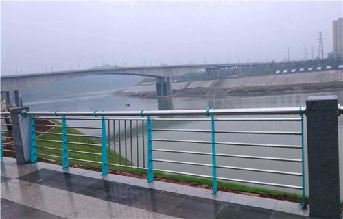 河道鏡光不銹鋼橋梁護(hù)欄